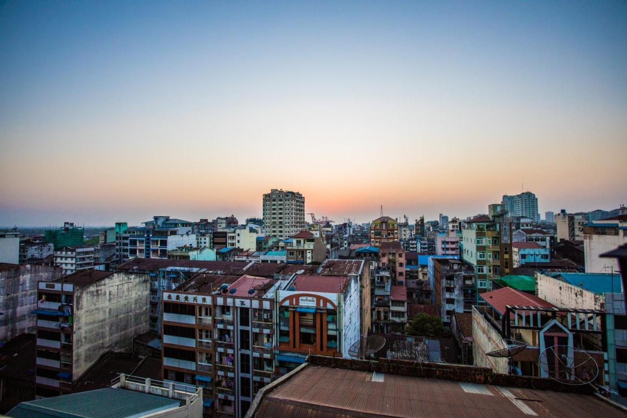 Golden Gate China Town Hotel Yangon Ngoại thất bức ảnh